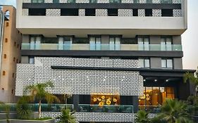 Ad Hydra Algiers 4*